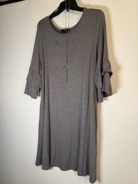 AGB Gray Ruffle-Sleeve Knit Swing Dress